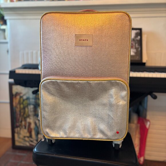 Gently Used: State-Logan Carry On - Picture 1 of 12